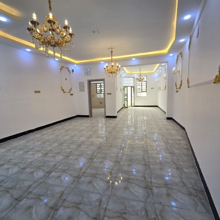 بلاط وتشطيب أرضيات