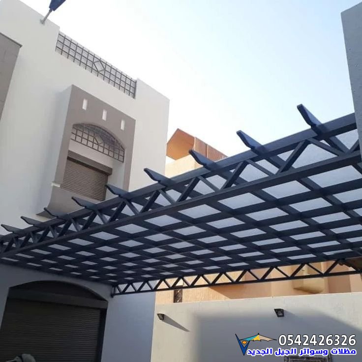 شبوك مزارع وملاعب في سيهات