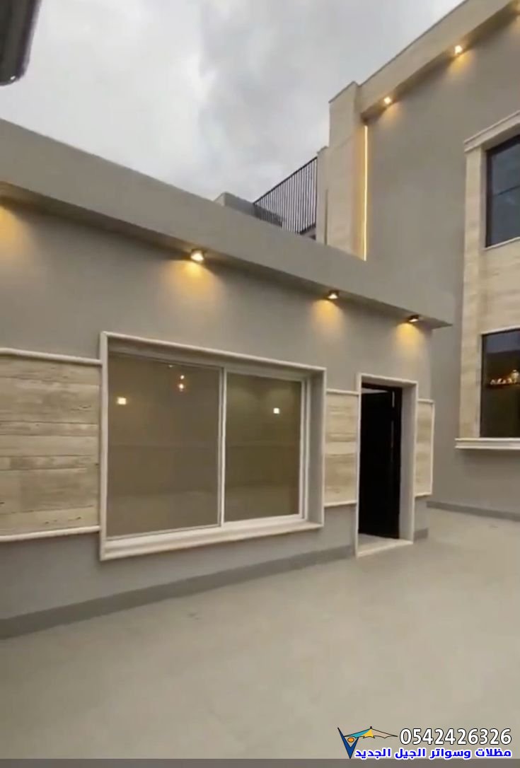 بناء ملحق خارجي حديث بجدة بتصميم راقٍ