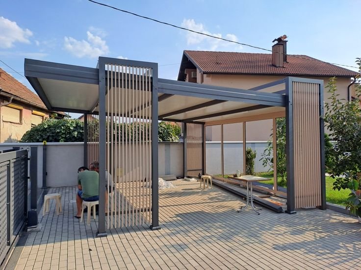 مظلات سيارات فاخرة لفلة بجدة